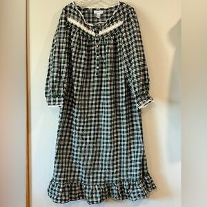 Plaid Long Sleeve Nightgown